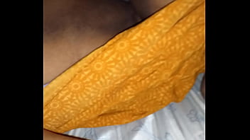 తెలుగు అంటీ యొక్క తడి యోని