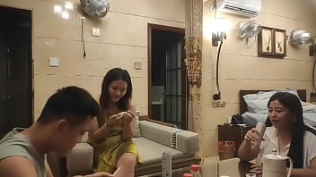 सेक्सी चीनी ब्यूटी, जवान लड़की जैसी गरम मचाती हुई