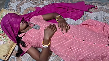 गाँव की गलियों में मेरी सेक्सी साली के गुलाबी ड्रेस में गुदा संभोग का रियल वीडियो
