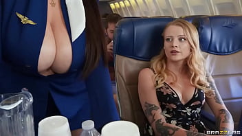 एंगेला व्हाइट: इस हवाई परिचारिका की गर्म मुलाकात – भाग 2, Brazzers पर उपलब्ध, आधिकारिक साइट पर Xvpromo कोड से पाएं छूट