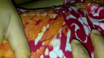 बंगाली स्तनों का मादक आकर्षण