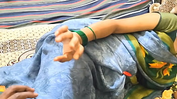 गर्म भारतीय बीवी का दोस्त के साथ चोरी-छिपे जंगली संबंध