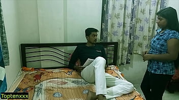 भारतीय तमिल जवान मालिक रेस्ट हाउस में नई सेक्सी अविवाहित लड़की को चोद रहा है!! साफ हिंदी ऑडियो.. वेब सीरीज भाग 1